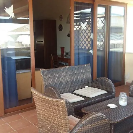 Lägenhet Attico Affacciato Sul Mare Con Ampia Terrazza